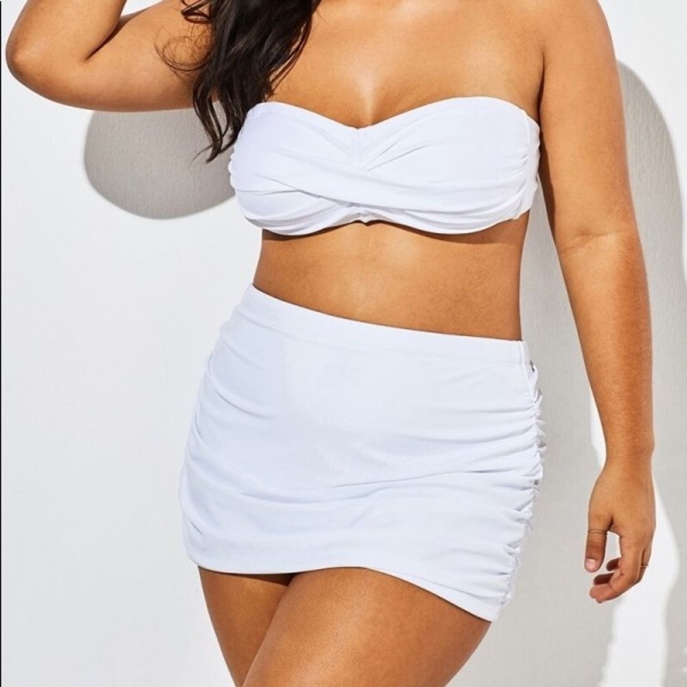 Meet Curve White Twist Front Bandeau Spa Bikini with Skirt